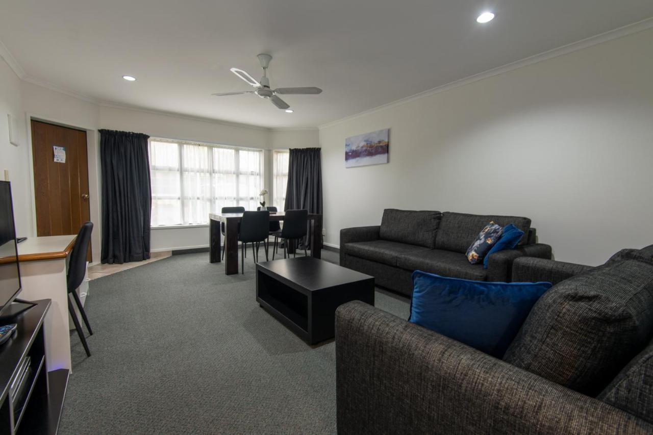 Cambridge Mews Motel Екстер'єр фото