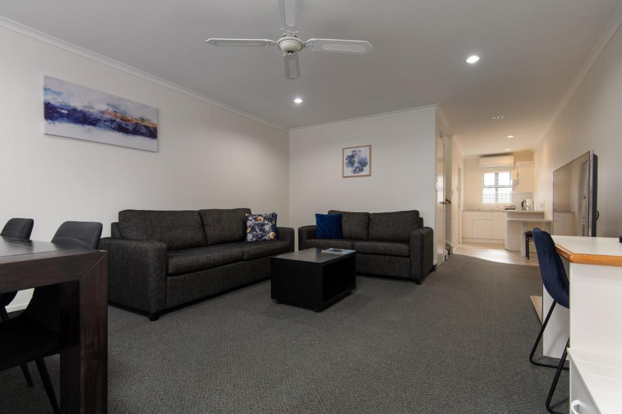 Cambridge Mews Motel Екстер'єр фото