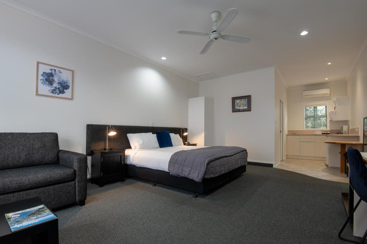 Cambridge Mews Motel Екстер'єр фото