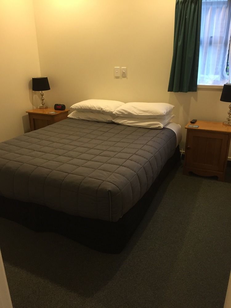 Cambridge Mews Motel Екстер'єр фото