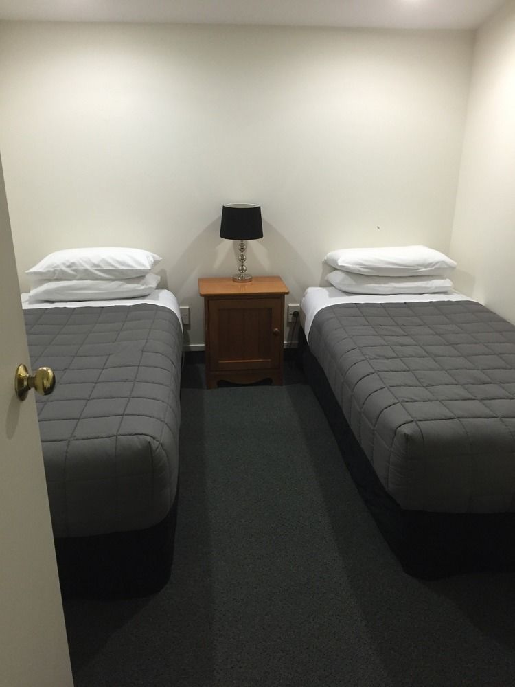 Cambridge Mews Motel Екстер'єр фото