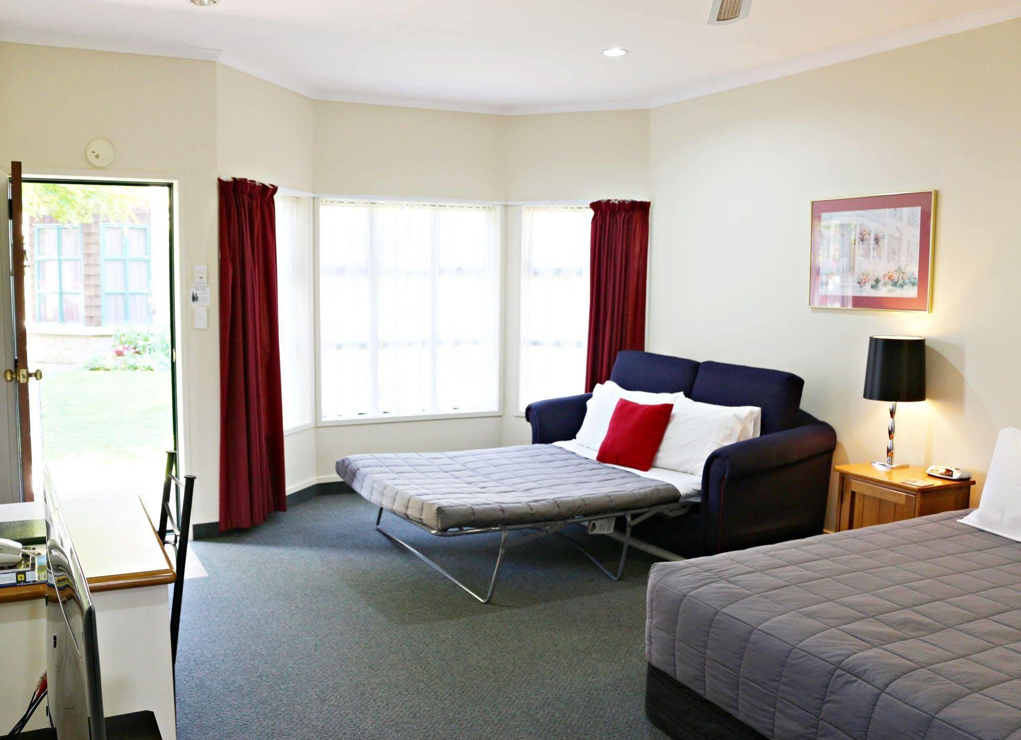 Cambridge Mews Motel Екстер'єр фото