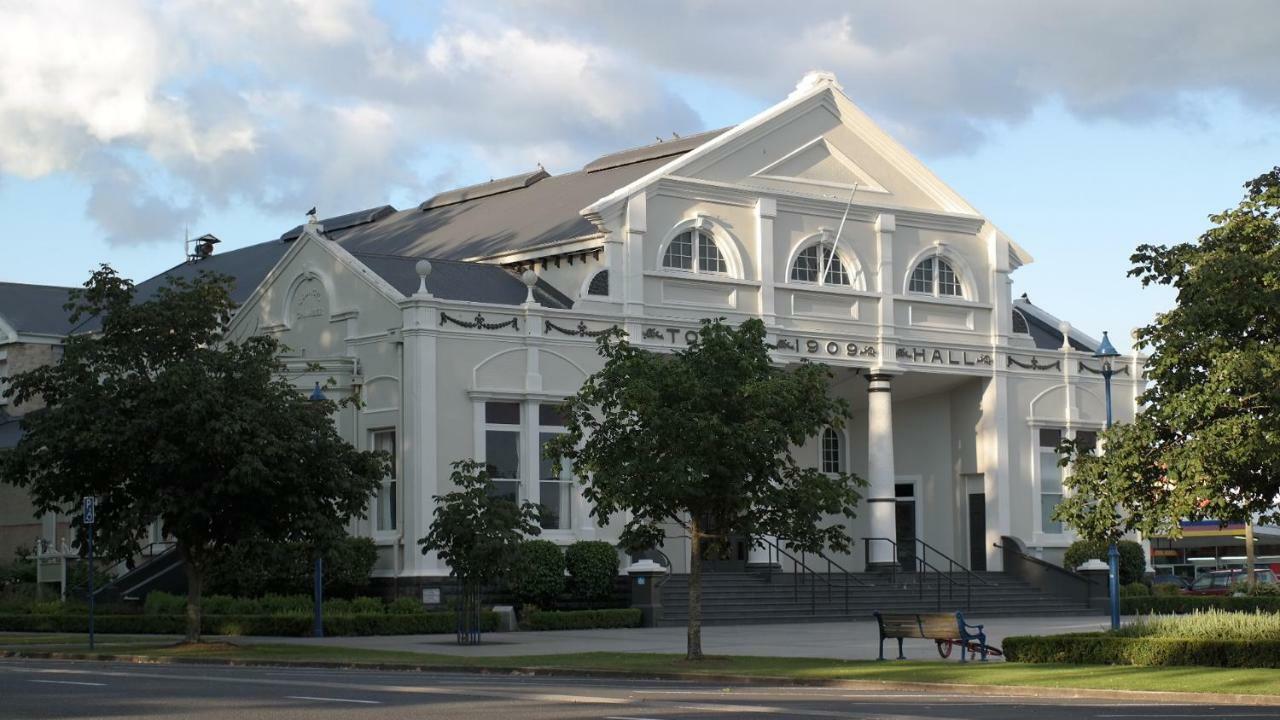 Cambridge Mews Motel Екстер'єр фото